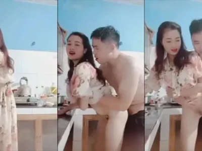 Xem video: Em đang nấu ăn mà anh cũng kéo lên chịch